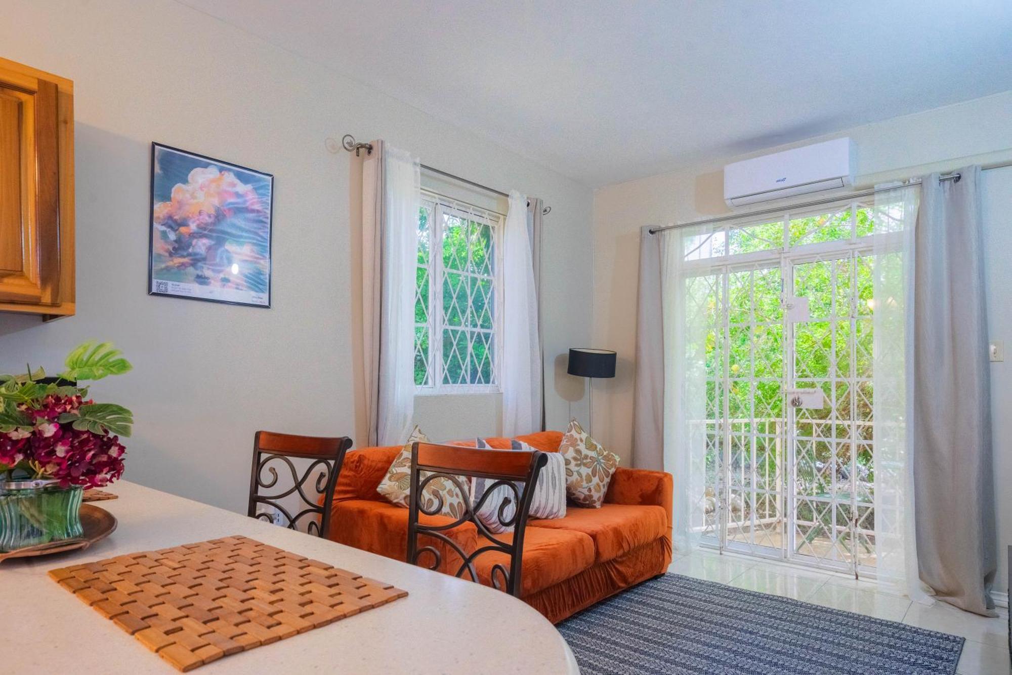 Musgrave Annex- Comfy 1 Bedroom Apartment On The Ground Floor Kingston Kültér fotó