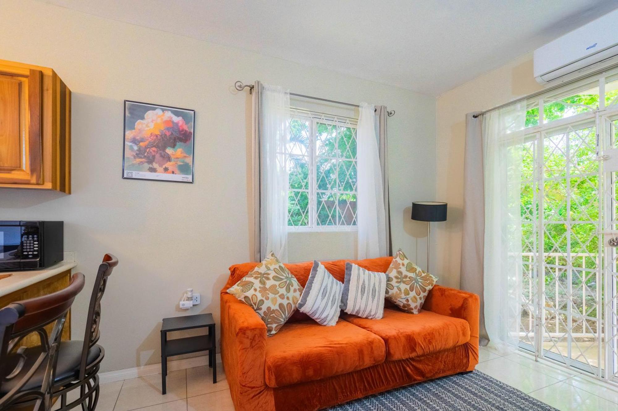 Musgrave Annex- Comfy 1 Bedroom Apartment On The Ground Floor Kingston Kültér fotó